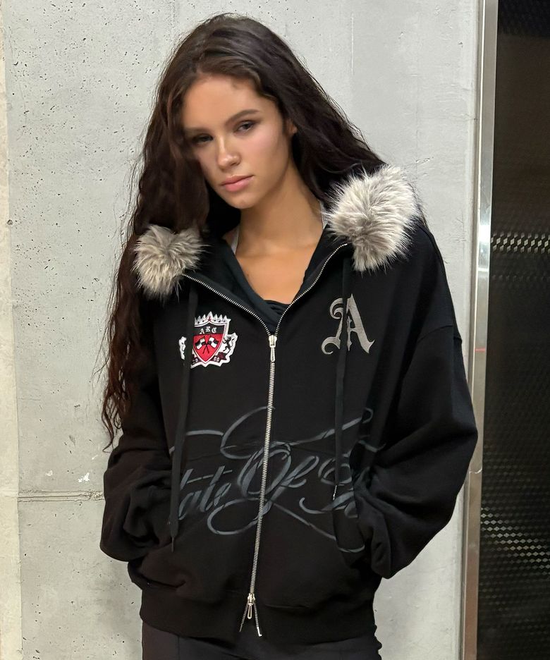 VARSITY ZIP HOODIE (BLACK)