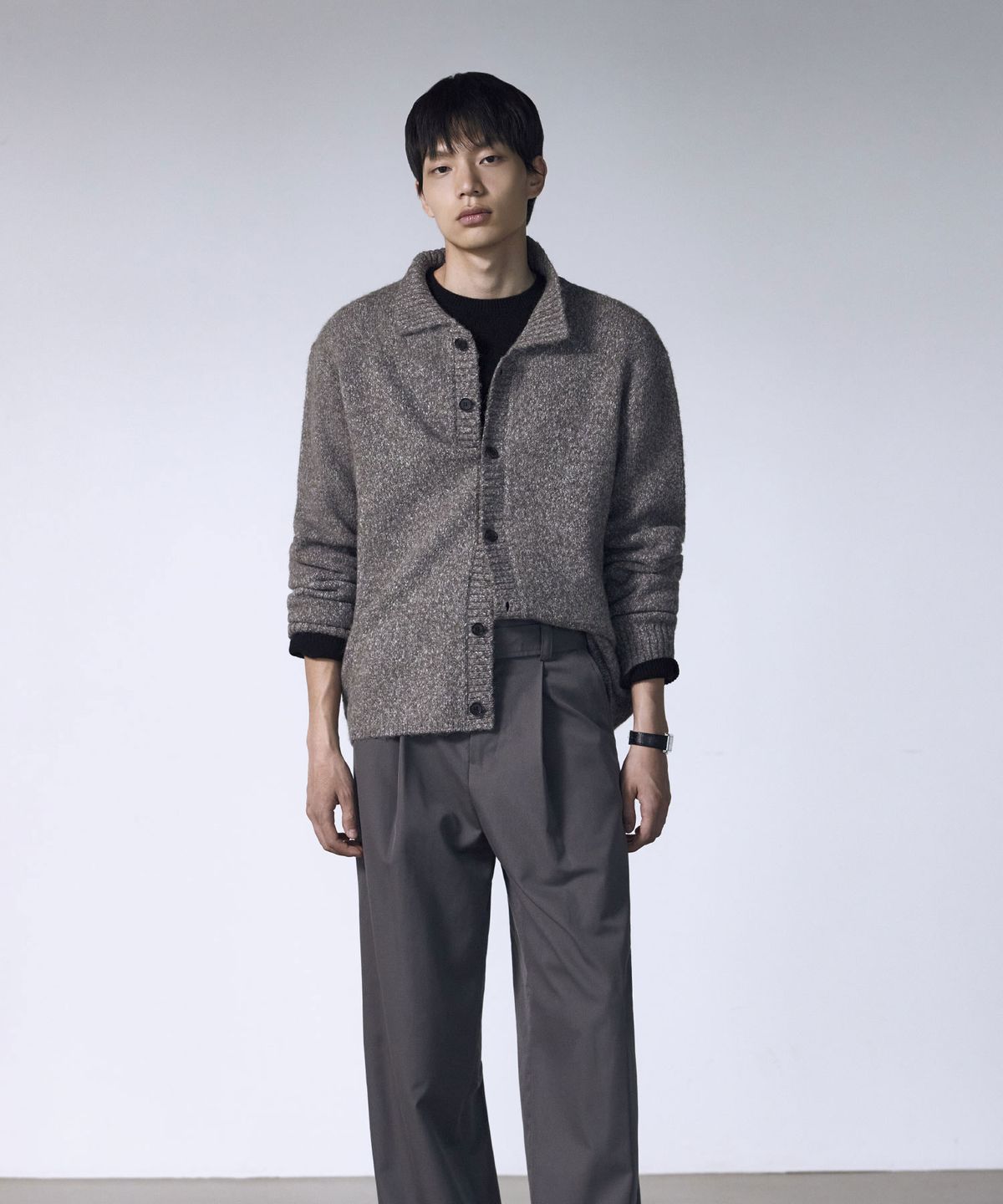 더니트컴퍼니(THEKNITCOMPANY) 헤어리 텍스처 카라 가디건 3color
