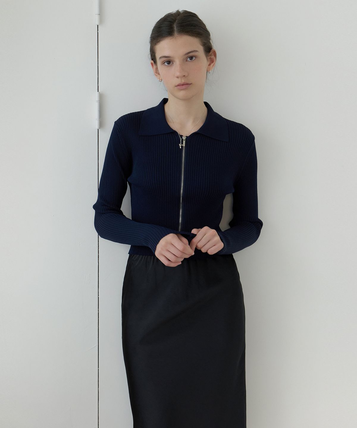 리엘(RE L) Lene knit zip-up cardigan (navy)
