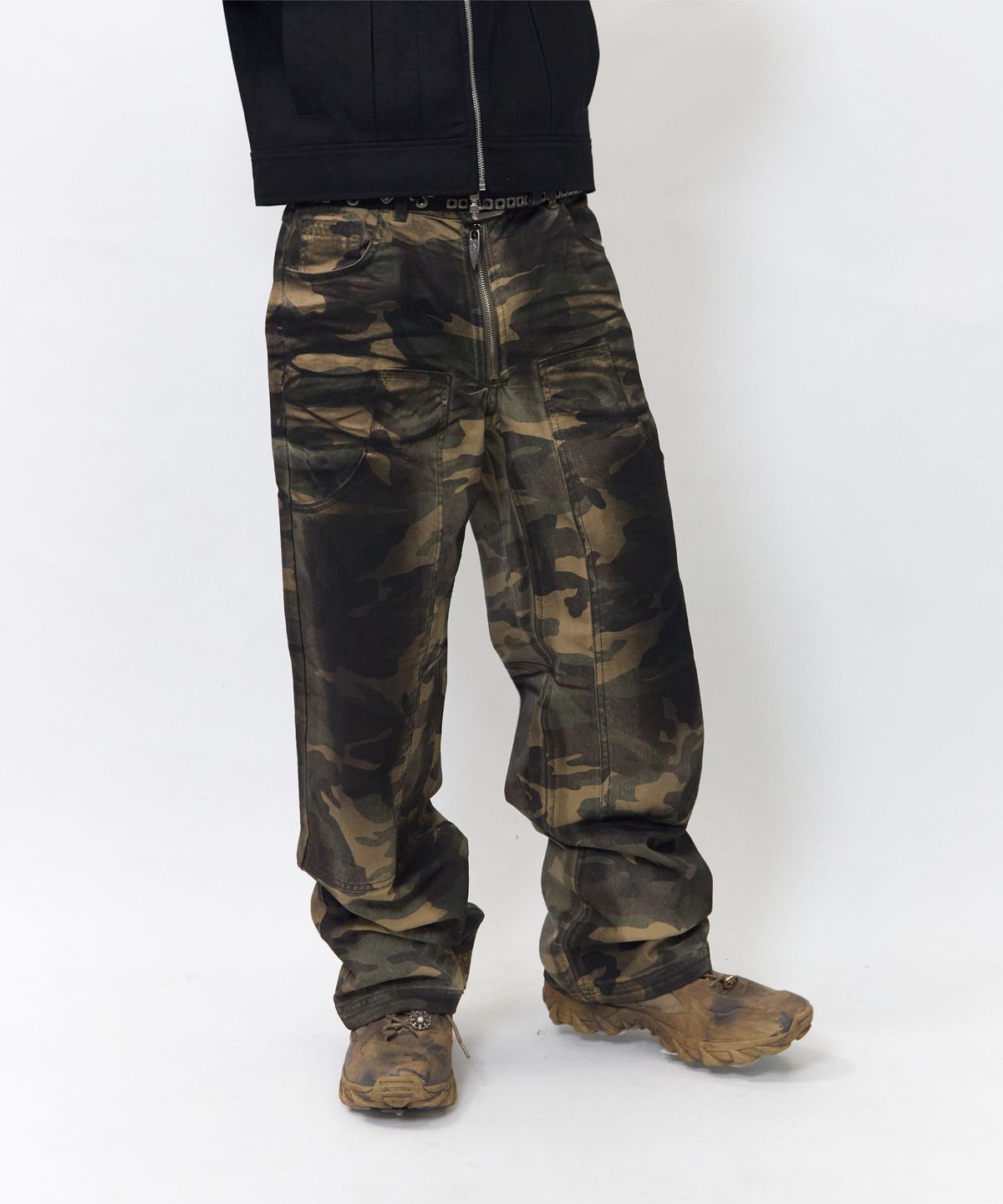 비엘알(BLR) Utility Camo Carpenter Pants