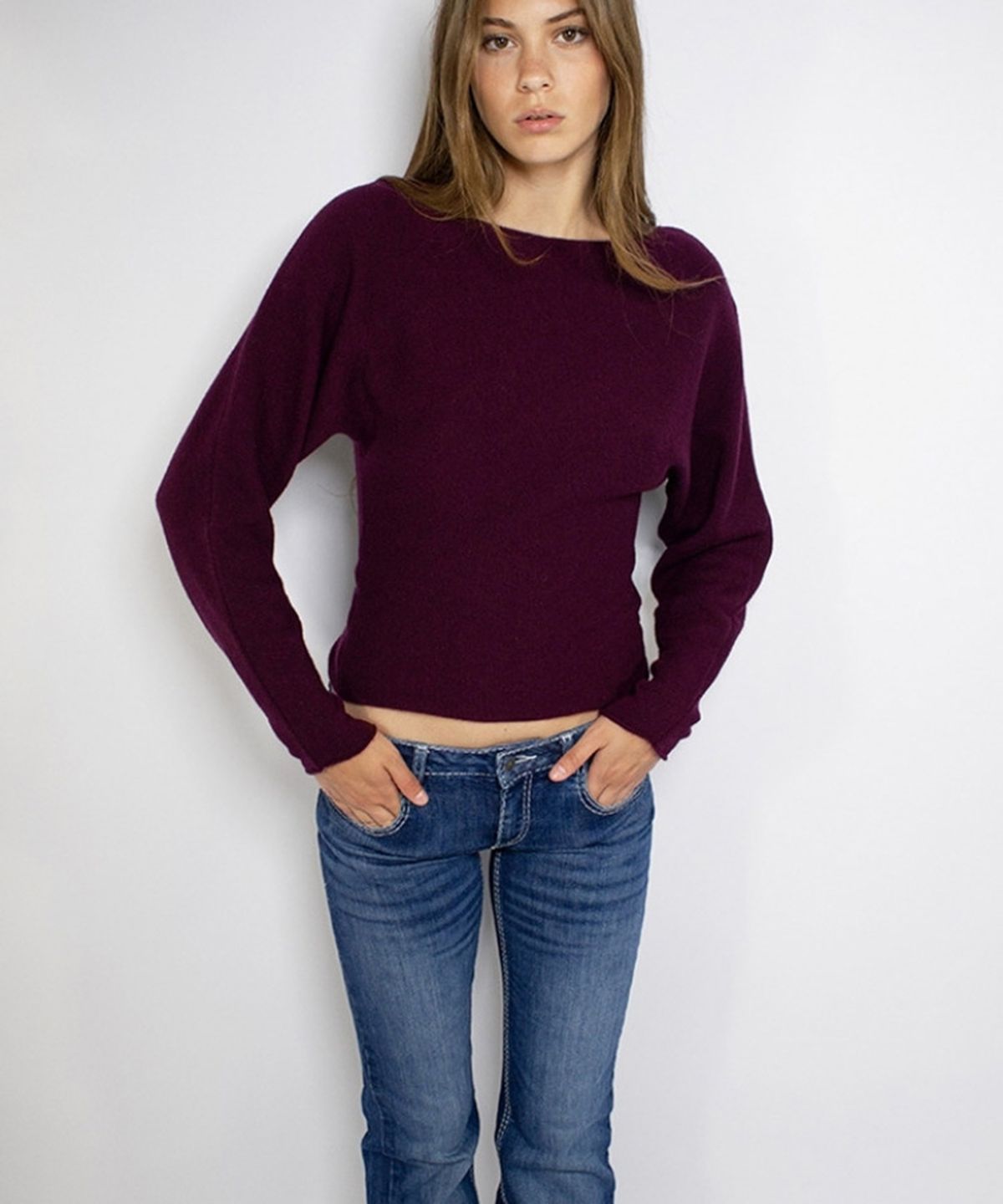 섭듀드(SUBDUED) Boat-neck Sweater (DARK STONE RED)