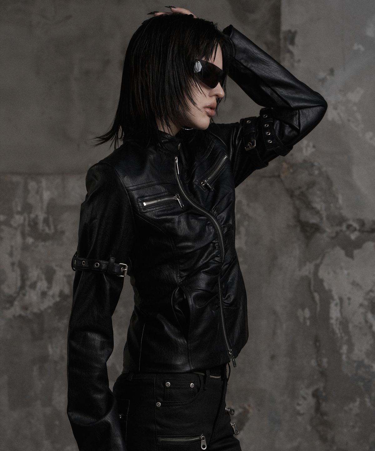 어니브(ANIV) GATHERED BELT LEATHER JACKET BLACK
