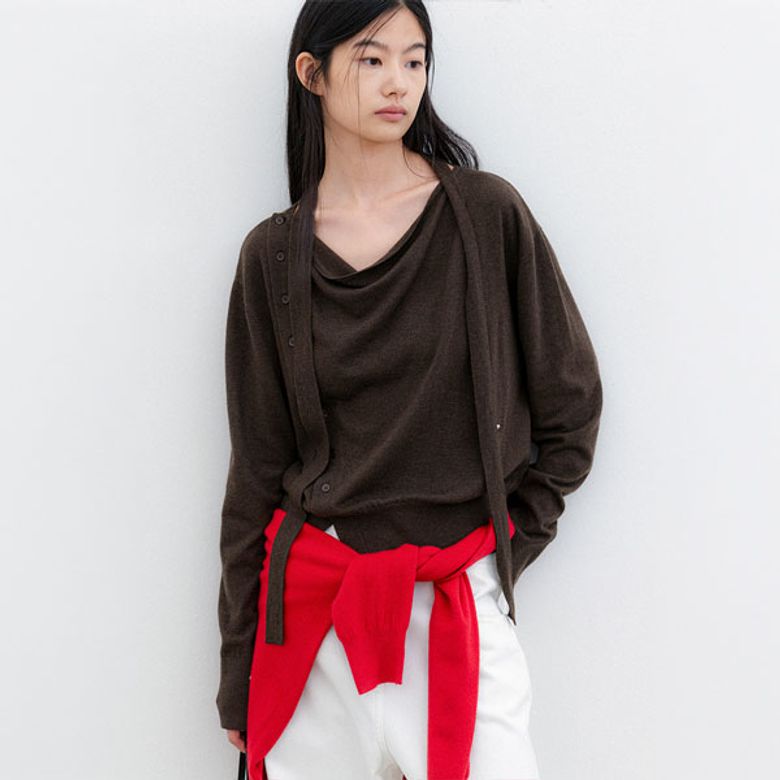 (CD-2285)COWL NECK SIDE BUTTON TIED KNIT