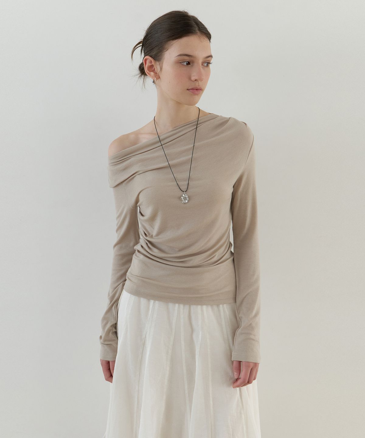 리엘(RE L) Orrin shirring t-shirt (beige)