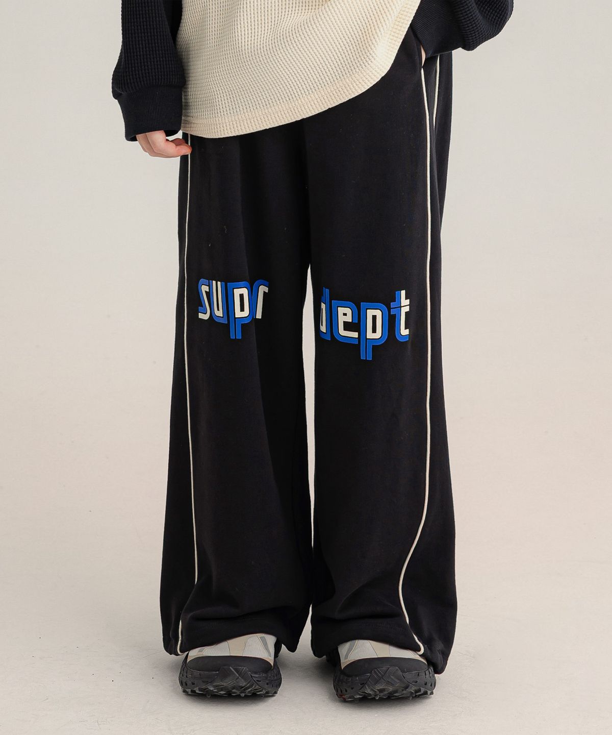 리틀뎁(LITTLE DEPT) 프론트 스웨트 팬츠 Black
