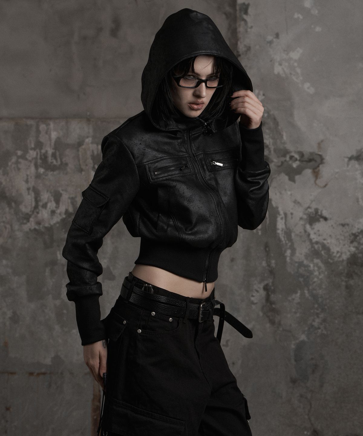 어니브(ANIV) CRACK SUEDE COATED HOODED JACKET BLACK