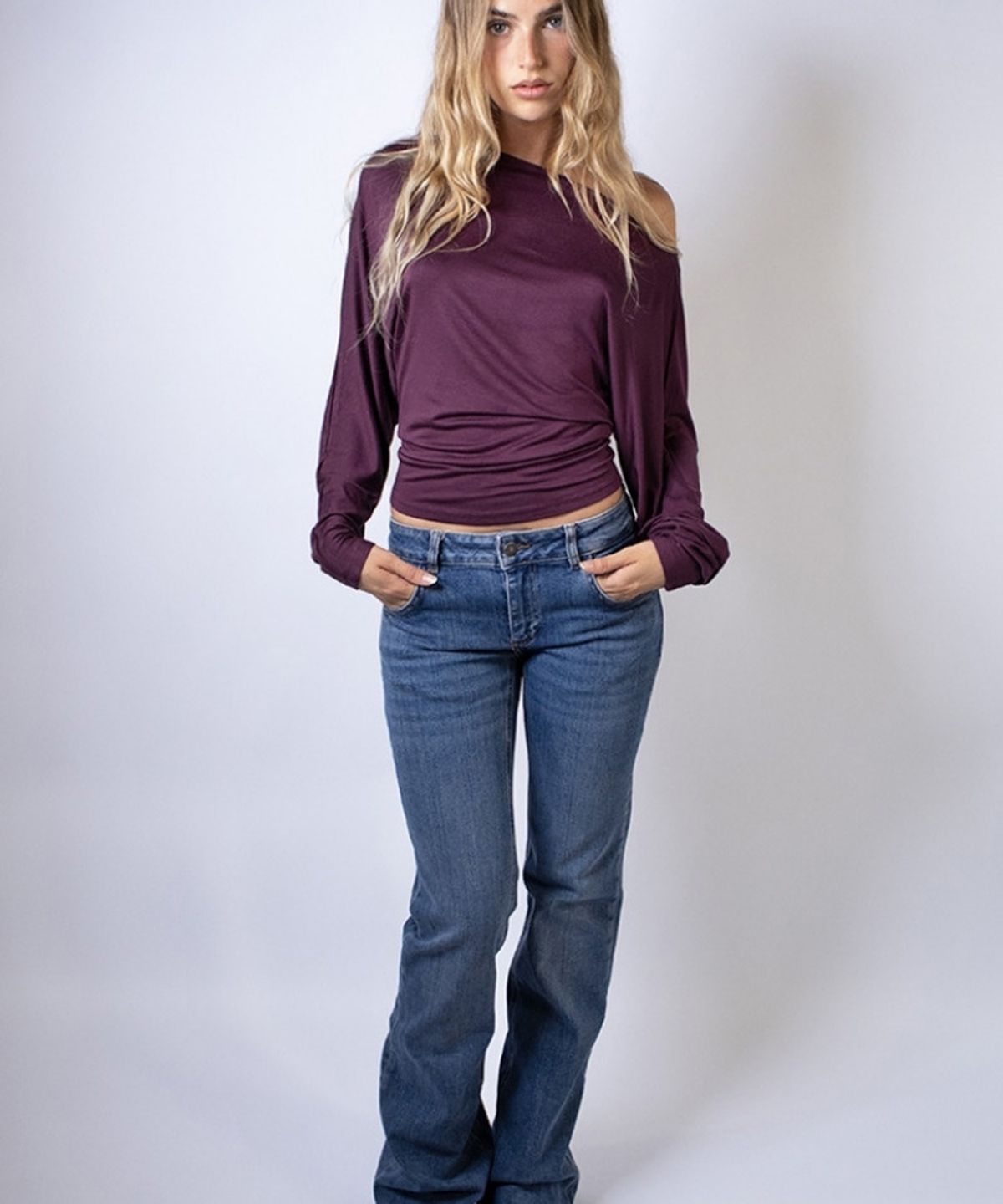 섭듀드(SUBDUED) Boat-neck T-shirt, Relaxed Fit (PLUM)