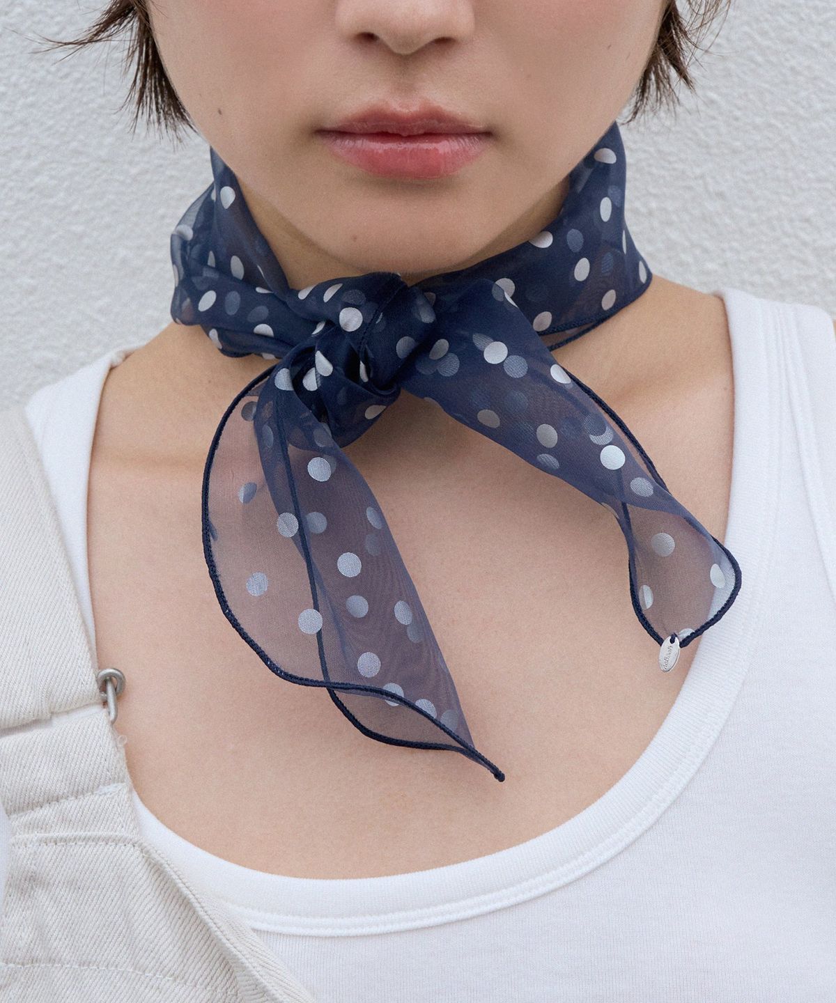지지(GEEGEE) silver dot organza scarf - navy