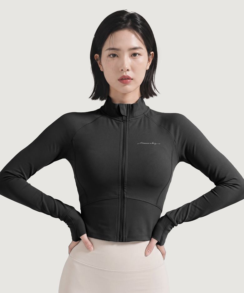 워너비즈 레터링 집업 크롭 자켓 블랙