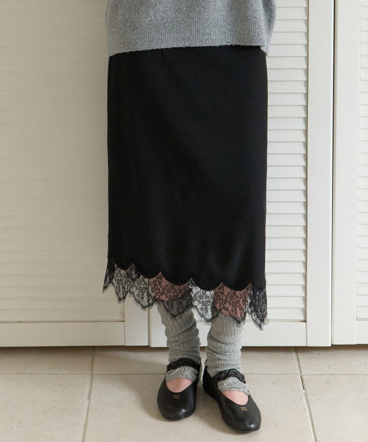 리엘(RE L) Greenery lace skirt (black)