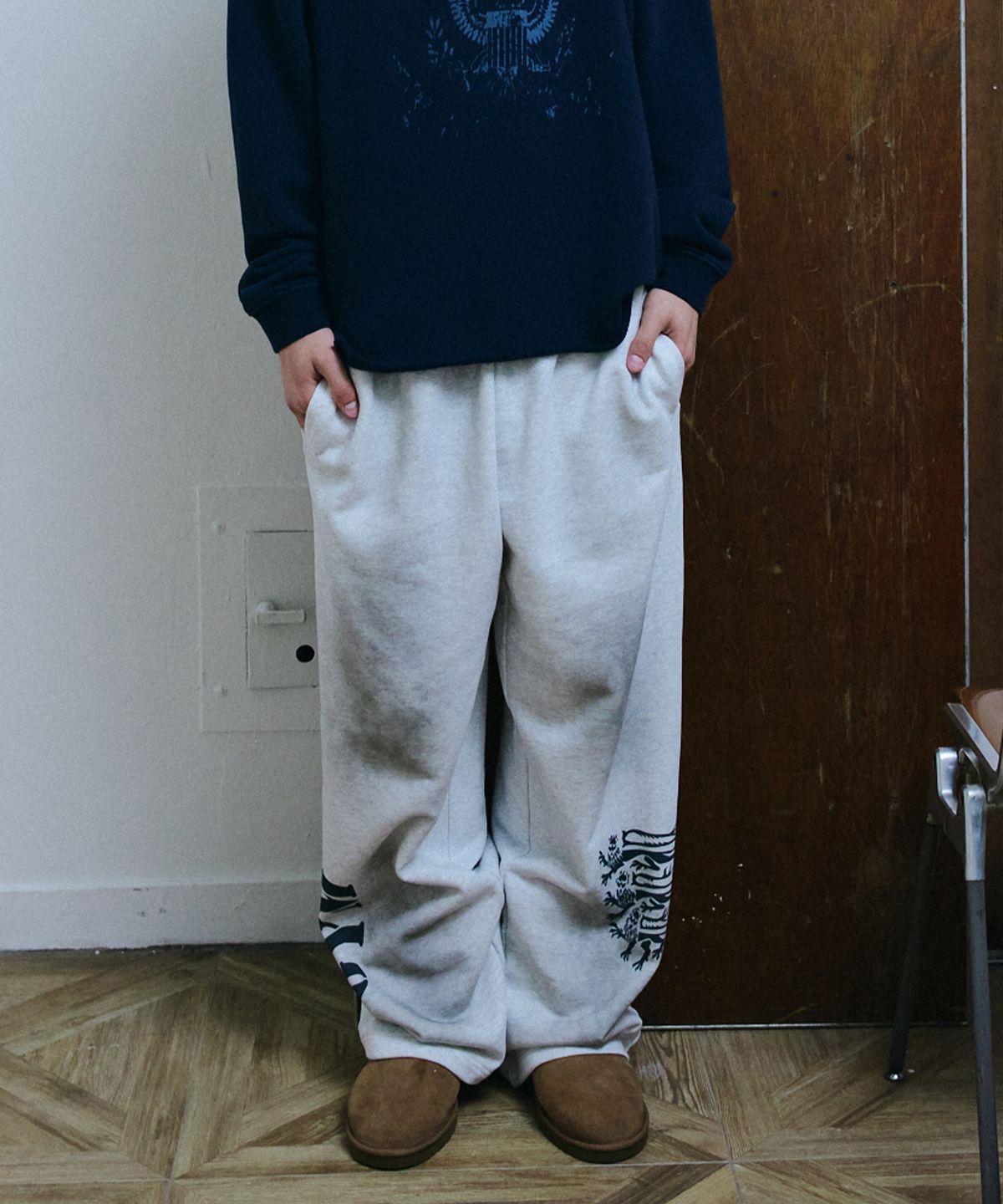 메종미네드(MAISON MINED) VINTAGE GYM SWEATPANTS MELANGE WHITE