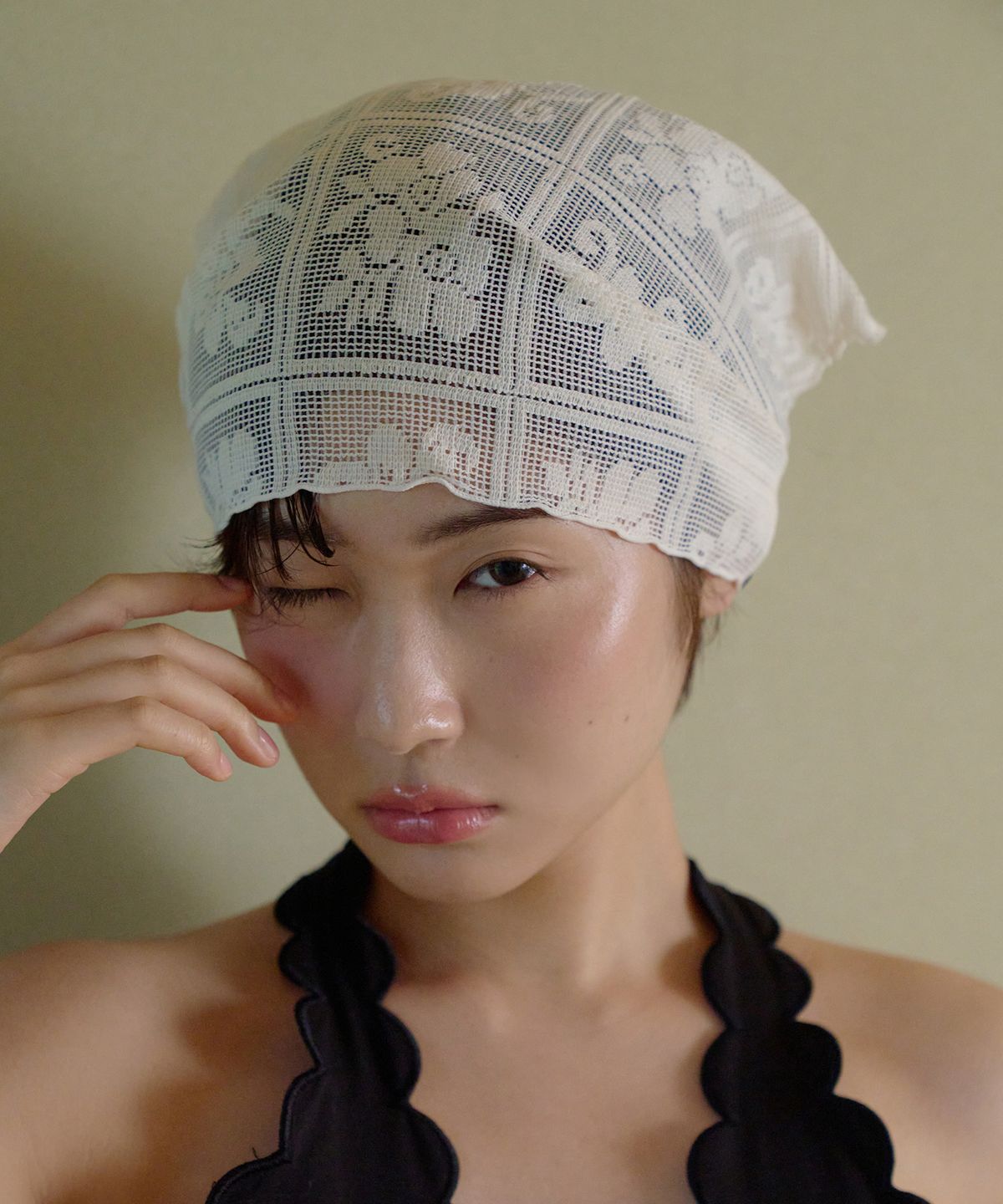 지지(GEEGEE) flower crochet bandana scarf