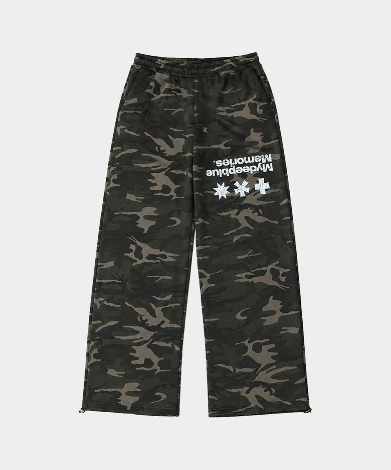 MM SYMBOL OVER CAMO SWEATPANTS (KHAKI)