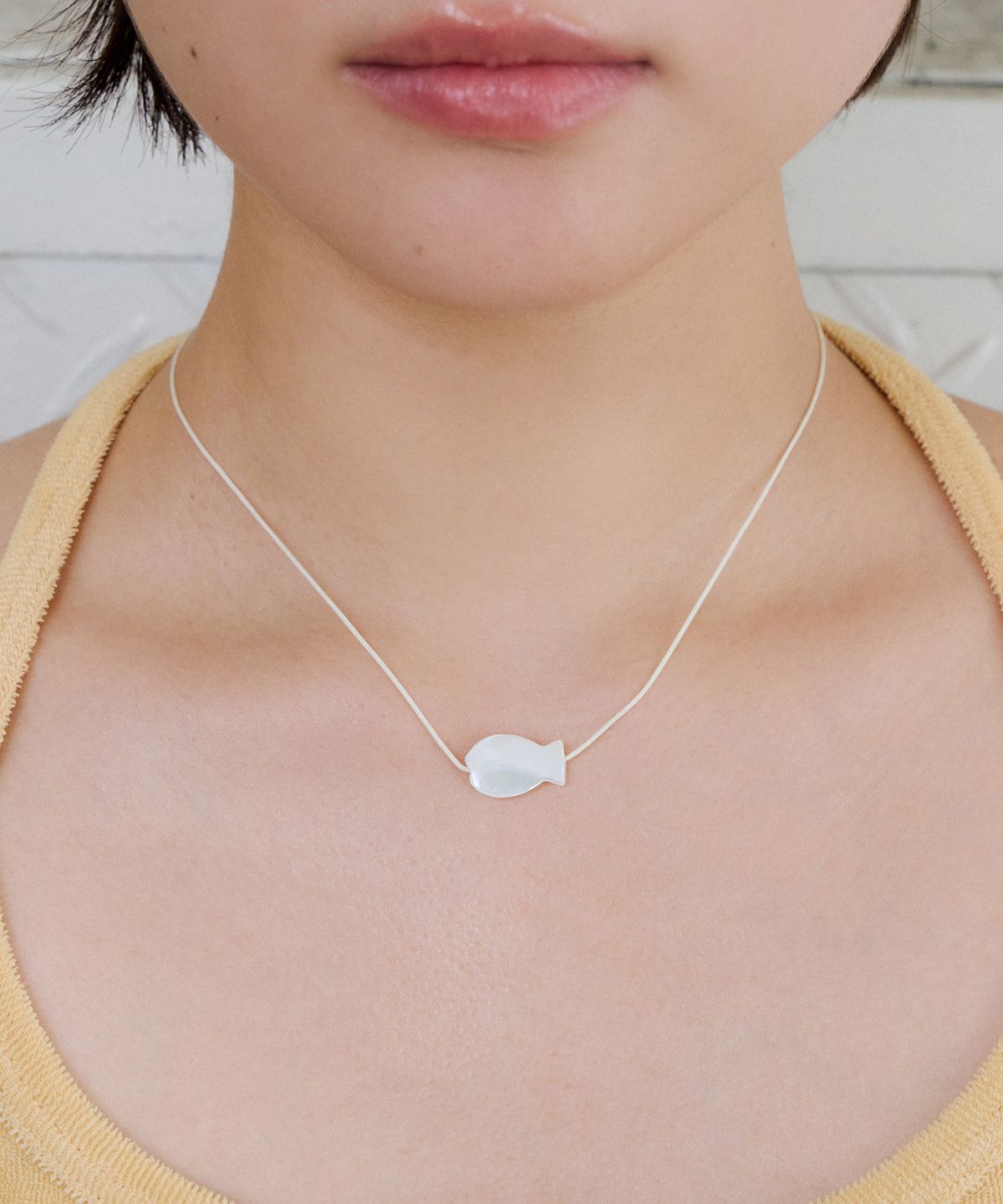 지지(GEEGEE) fish shell string necklace