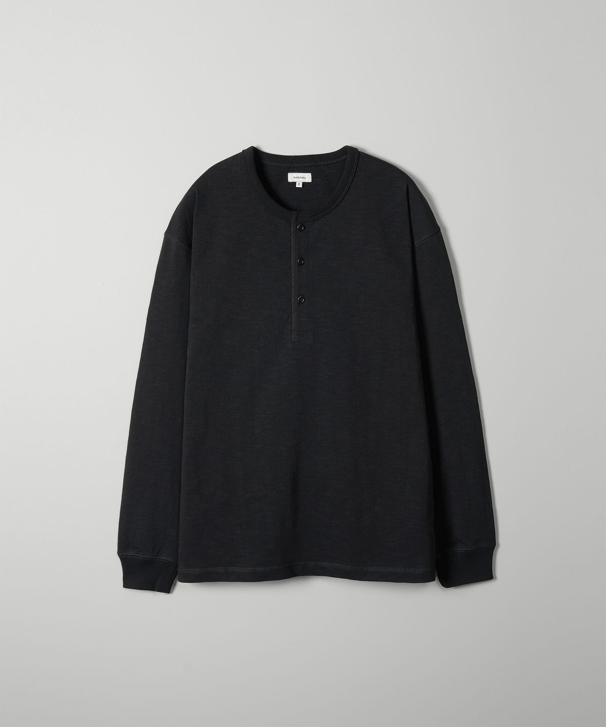 레어토라(RARETORA) COTTON SLUB HENLEY LONG SLEEVES - BLACK