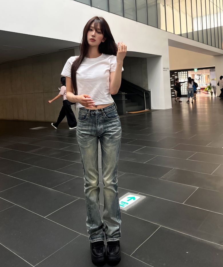 롱디 워싱 스트레이트 플레어 데님팬츠