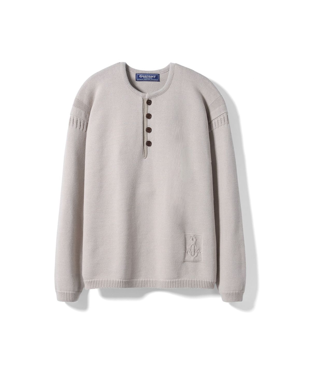 건지 울른스(Guernsey Woollens) 헤비코튼 파이핑 헨리넥 스웨터 - 애쉬 베이지