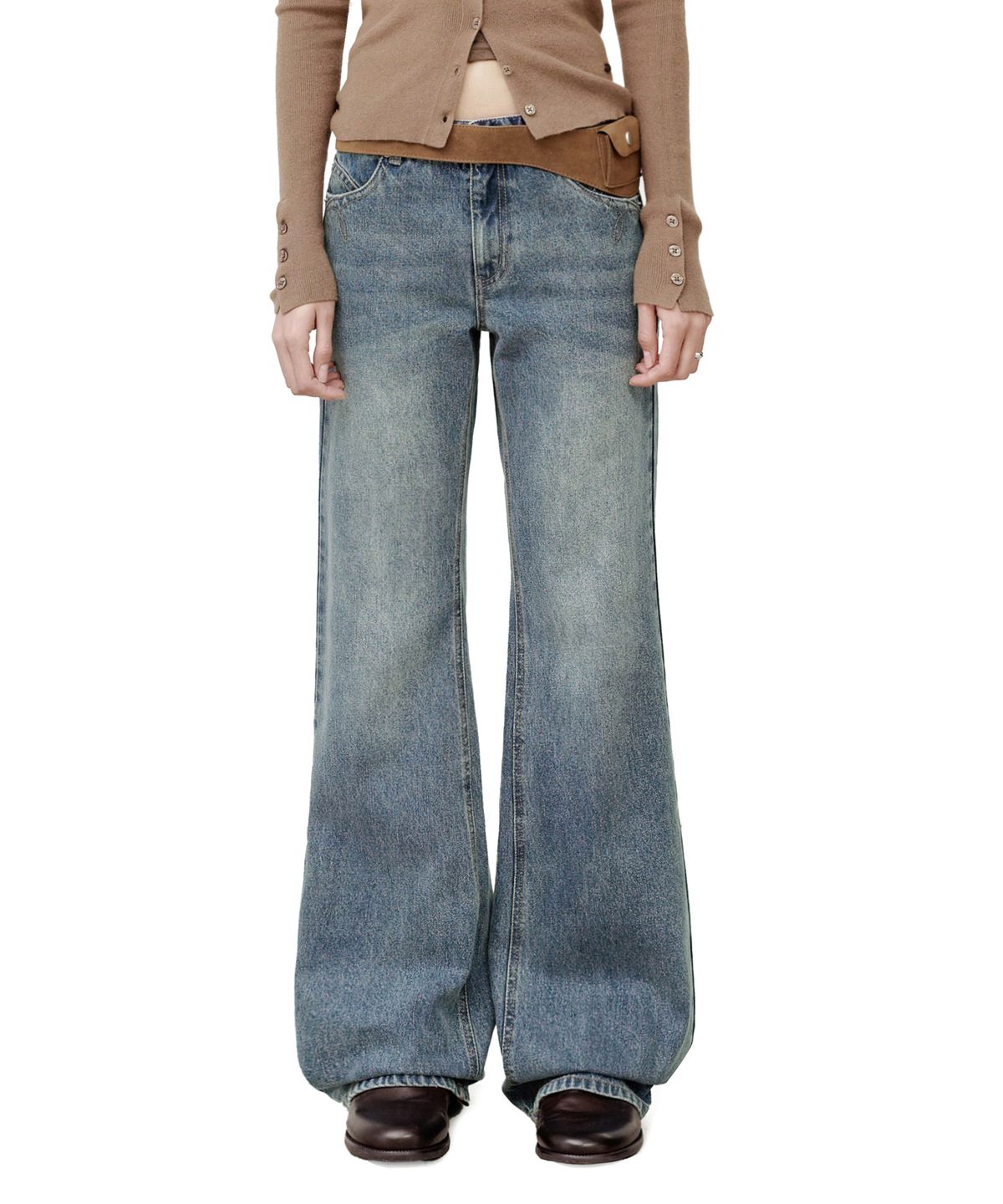 데케트 우먼(DECET WOMEN) [윤비누X데케트우먼]Stitch Pocket Low Rise Relaxed Flared Jeans DCWPT039LIGHTBLUE