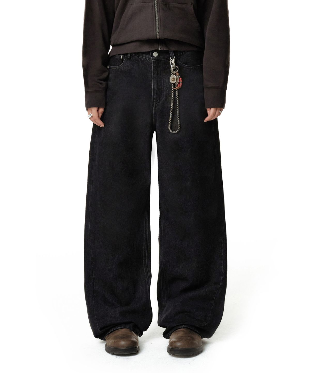 데케트 우먼(DECET WOMEN) [윤비누X데케트우먼]Curved Pocket Barrel Wide Jeans DCWPT038BLACK