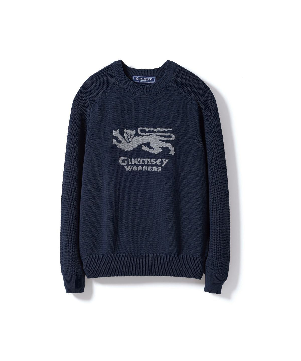 건지 울른스(Guernsey Woollens) 헤비코튼 건지 라이언 스웨터 - 네이비