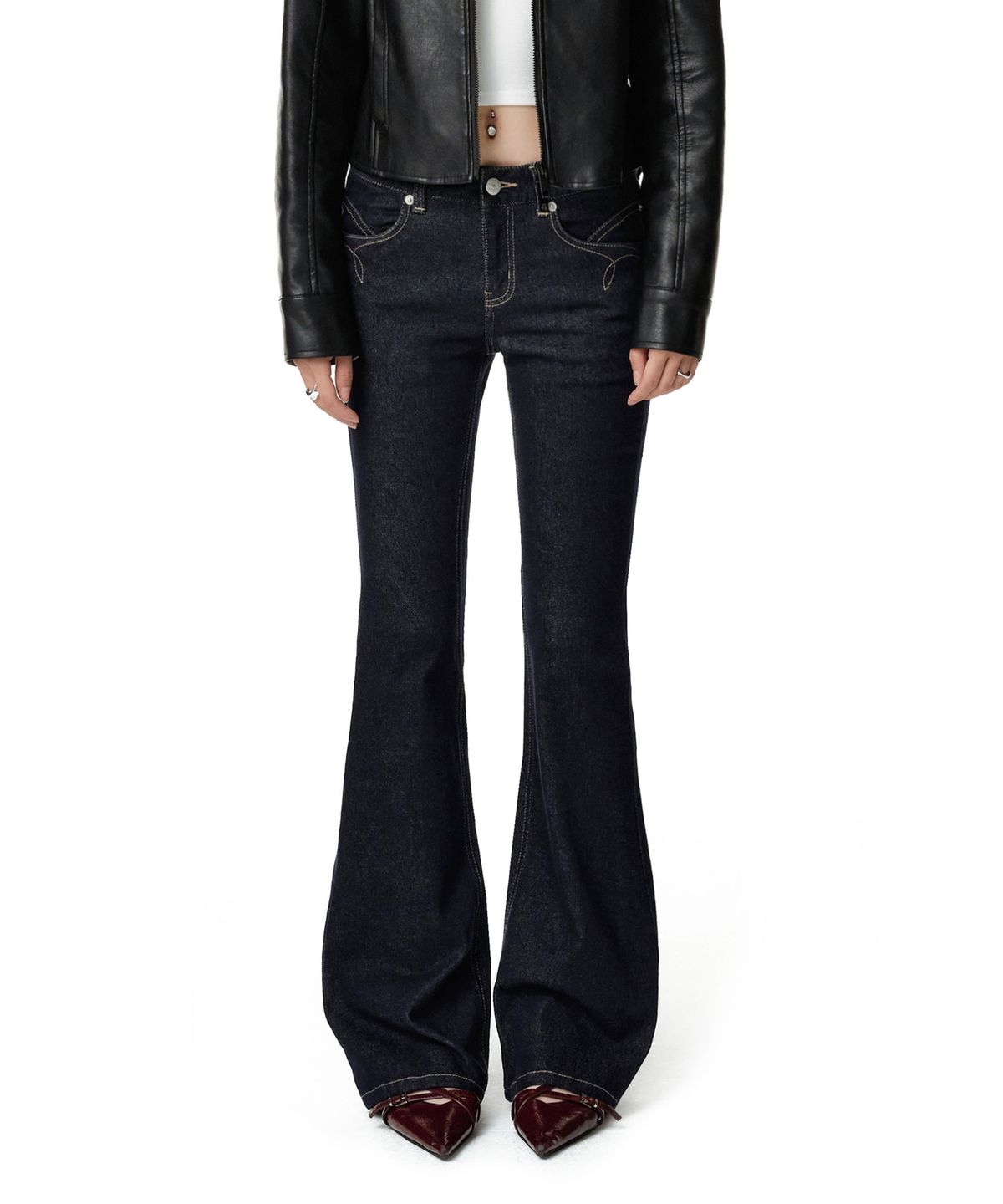 데케트 우먼(DECET WOMEN) [윤비누x데케트우먼]Stitch Pocket Low Rise Slim Flared Jeans DCWPT036CPINDIGO