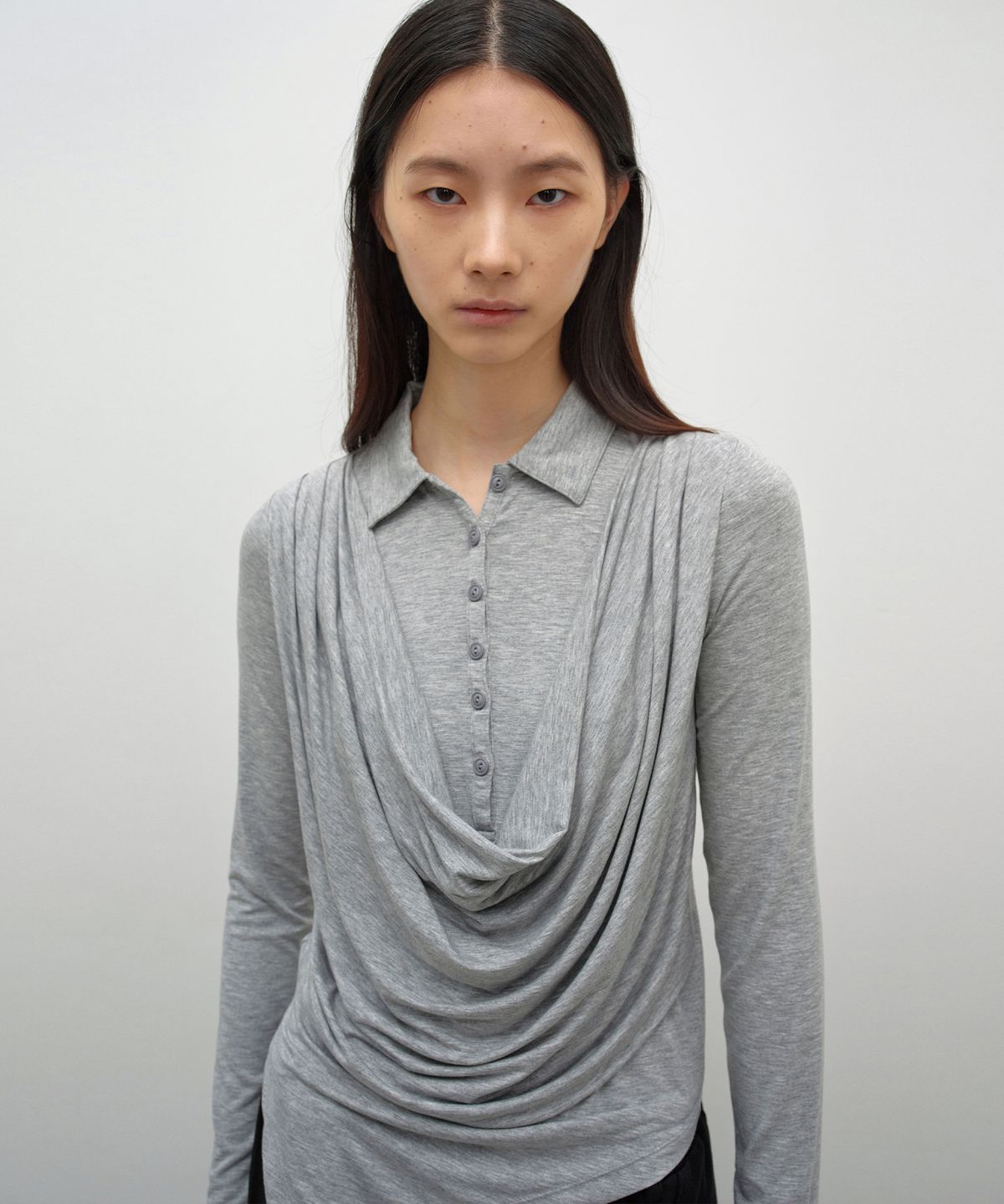 인사일런스 우먼(INSILENCE WOMEN) 카울 헨리넥 롱슬리브 MELANGE GREY