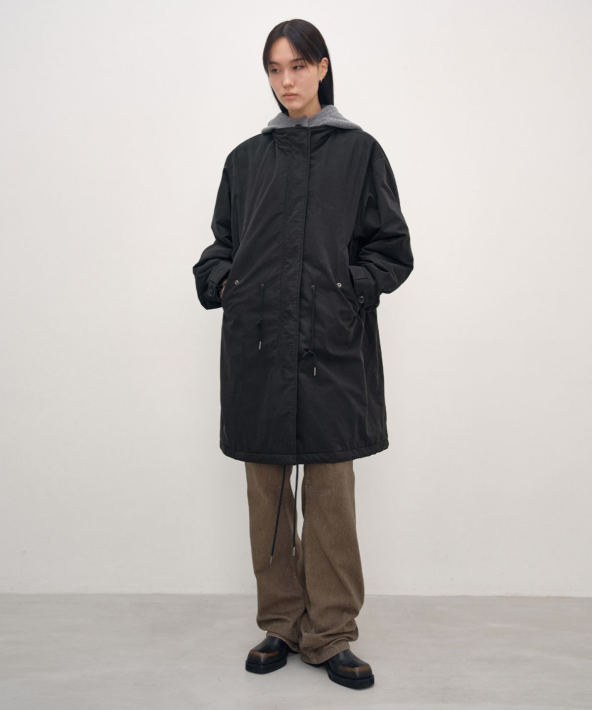인사일런스 우먼(INSILENCE WOMEN) M65 패디드 후드 파카 WASHED BLACK