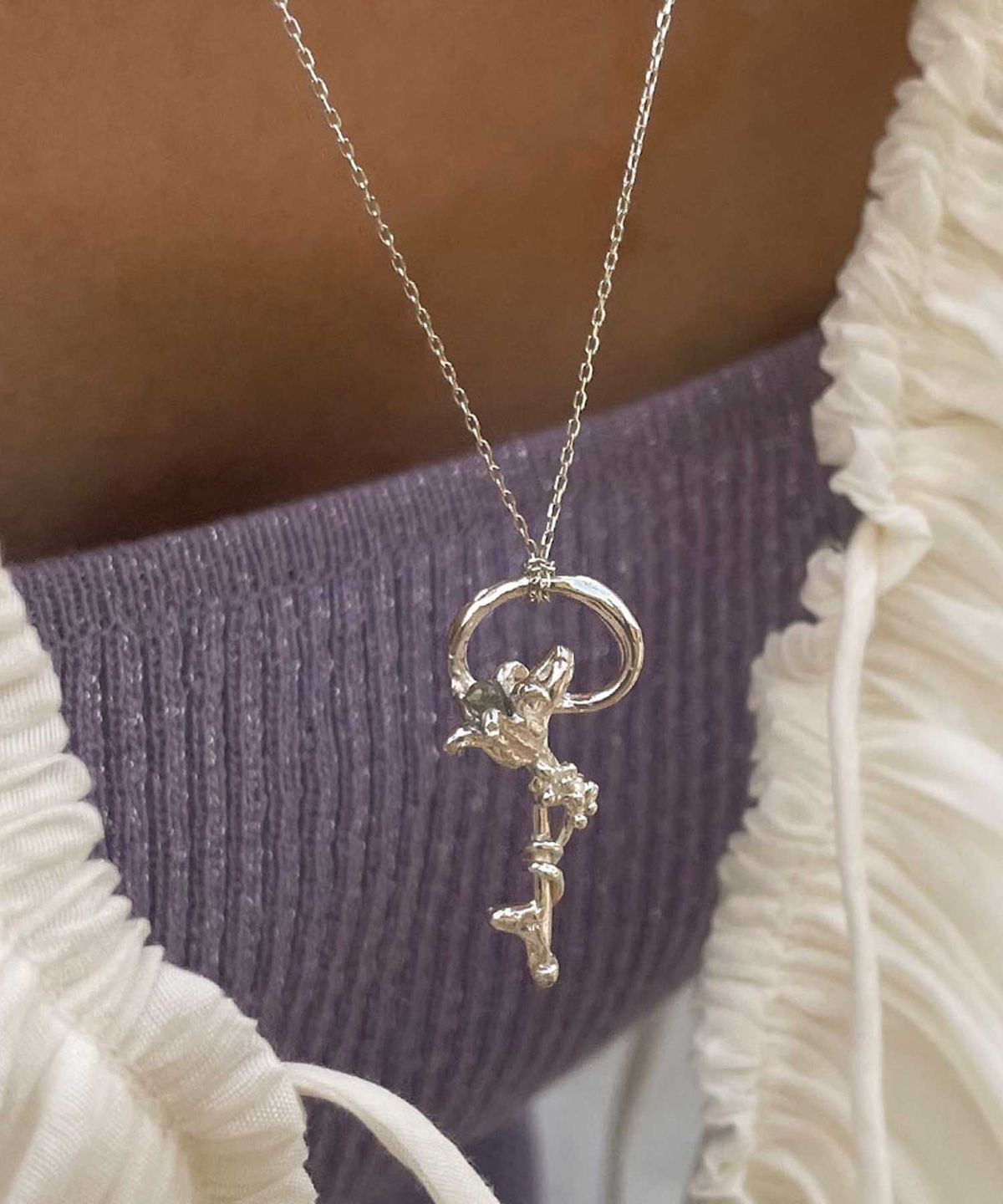 펄시(PERSY) PALETTE. Glück KEY SILVER NECKLACE