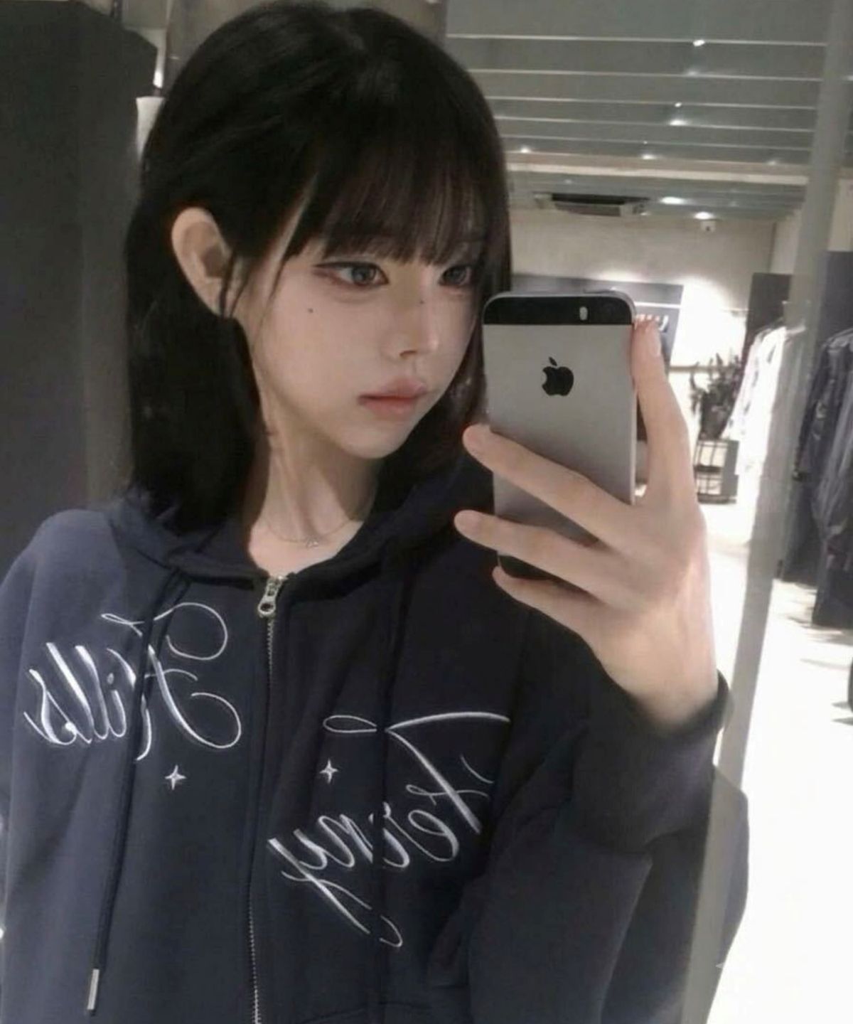 퍼니힐즈(FERNY HILLS) 퍼니 레터링 후드 집업 네이비