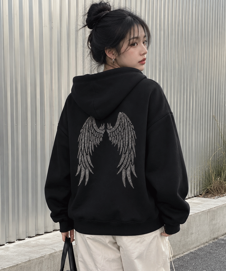 쿄토 스터드 윙 후드티셔츠