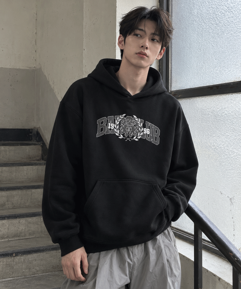 배드클럽 1996 크레스트 후드티셔츠