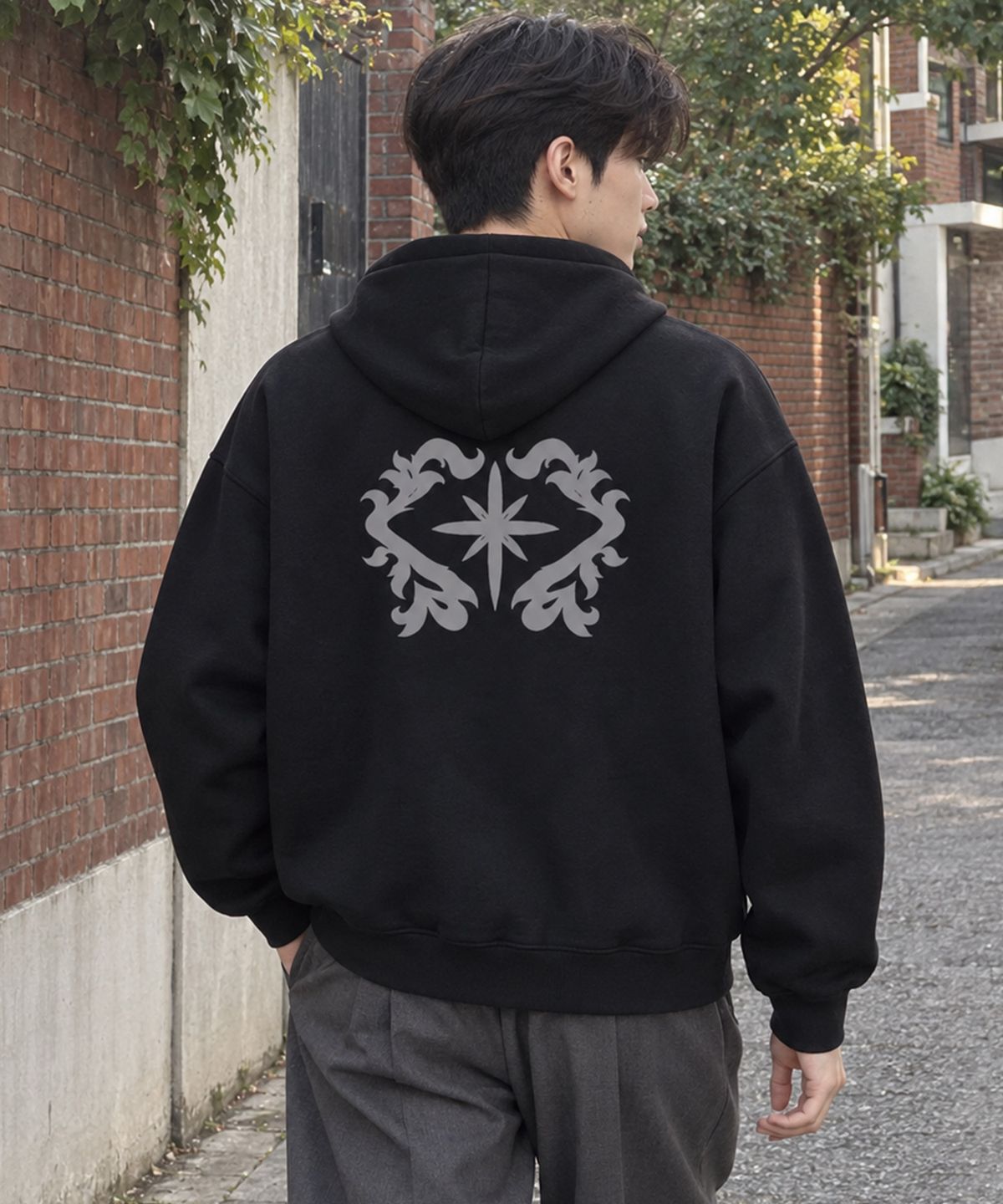 아르벤클럽(ARVEN CLUB) 오너먼트 크로스 후드티셔츠