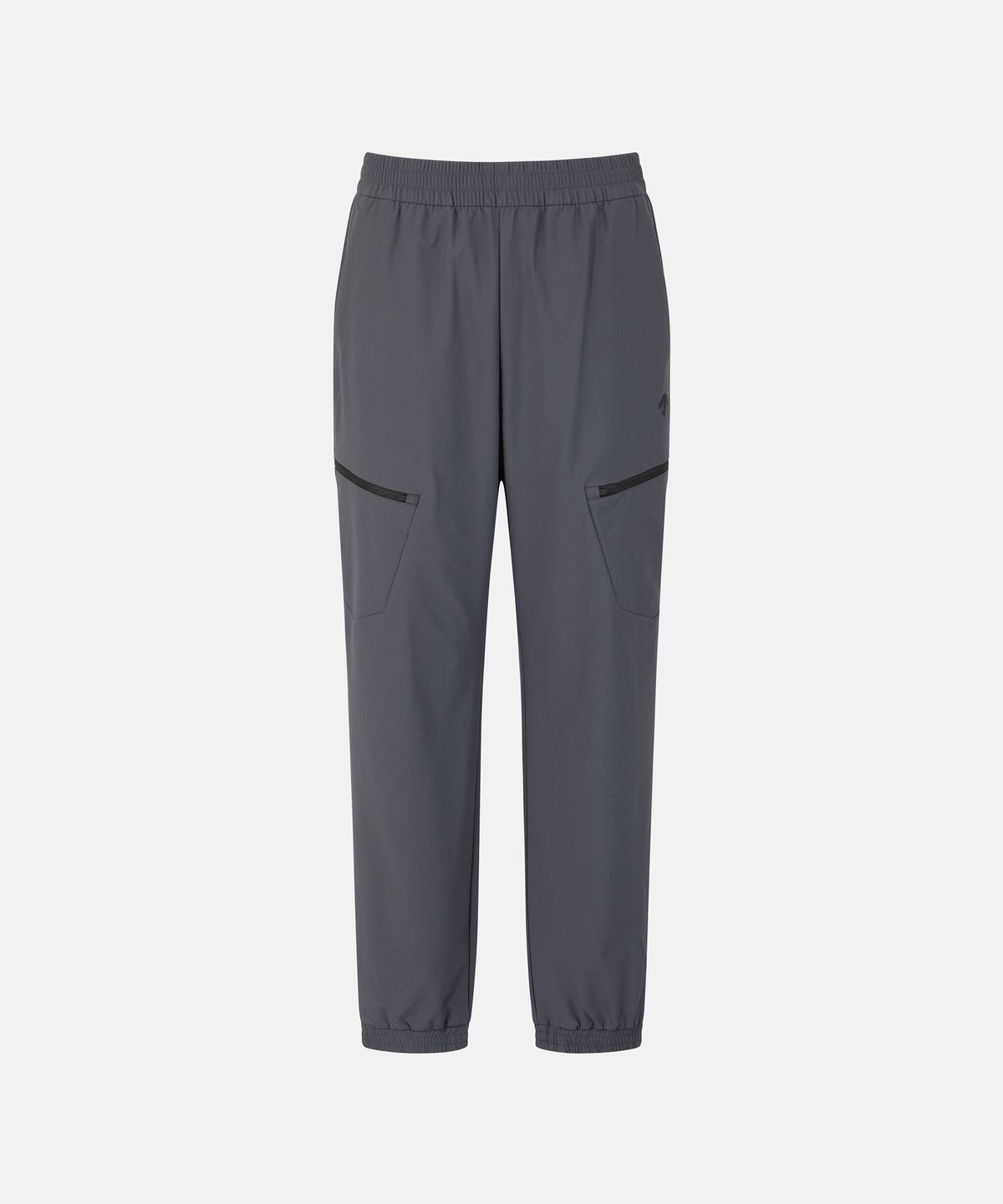 데상트(DESCENTE) 남성 카고 포켓 조거핏 팬츠 차콜 그레이 SR321TWP83