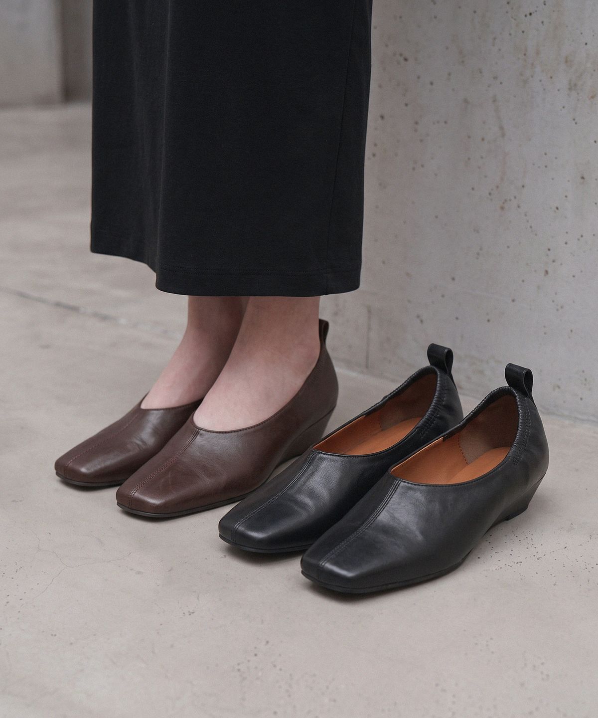 프리플라(FRI FLA) ljh9105 Shirred Back Wedge Pumps - 2 Colors