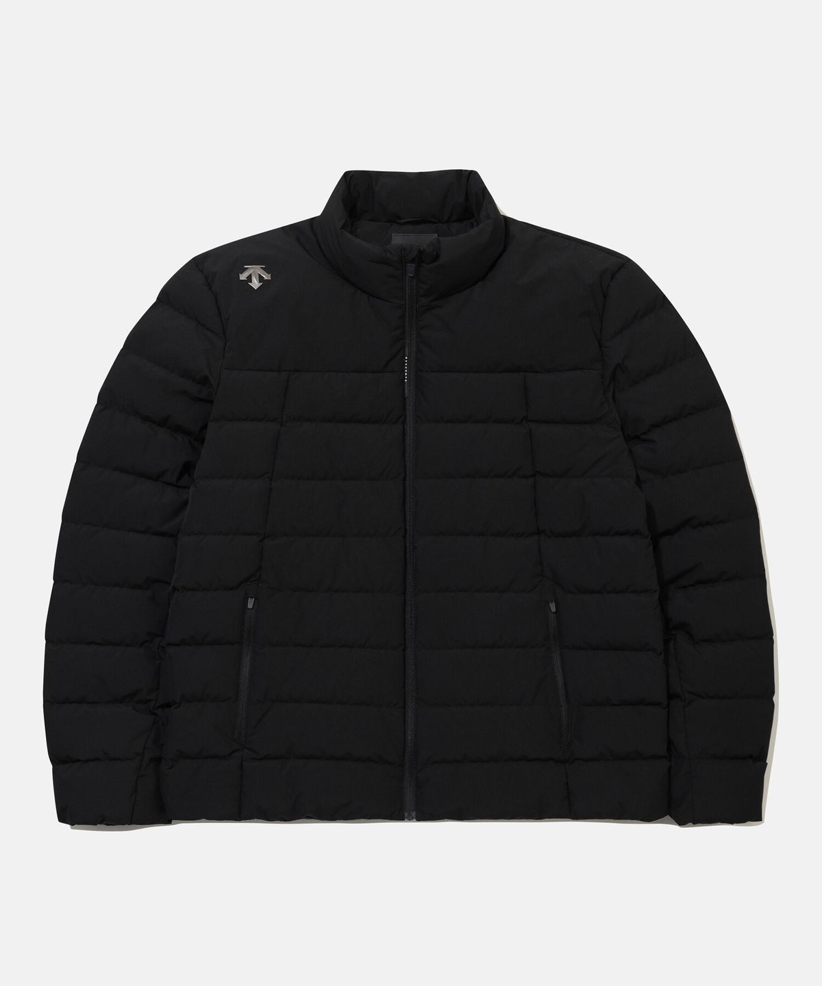 데상트(DESCENTE) 경량 스탠드넥 다운 자켓 블랙 SR423UDJO3