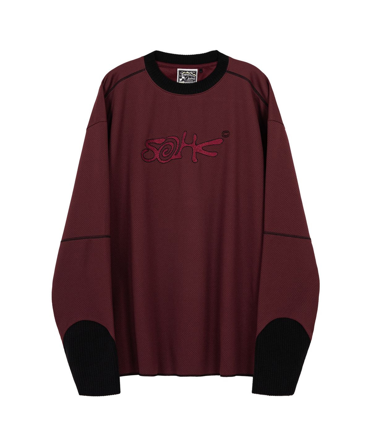 썸웨어 아웃사이드 하이킹 컴퍼니(SOMEWHERE OUTSIDE HIKING COMPANY) 로고 엠브로이더리 롱슬리브_BURGUNDY
