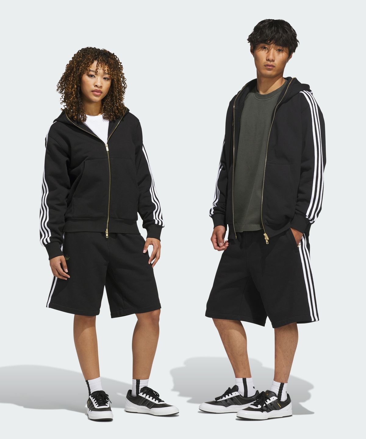 아디다스(ADIDAS) 스케이트보딩 x 타이숀 트랙 쇼츠 KR9472