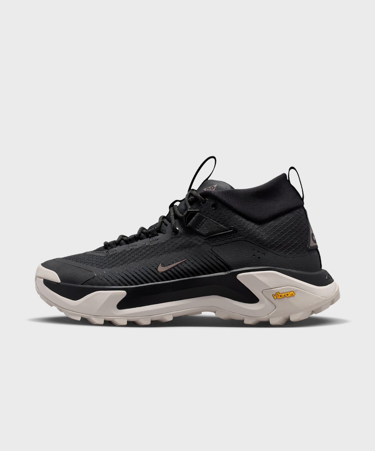 나이키(NIKE) ACG 제가마 하이크 W - 블랙:크림 II:아이언스톤 / IO7855-005