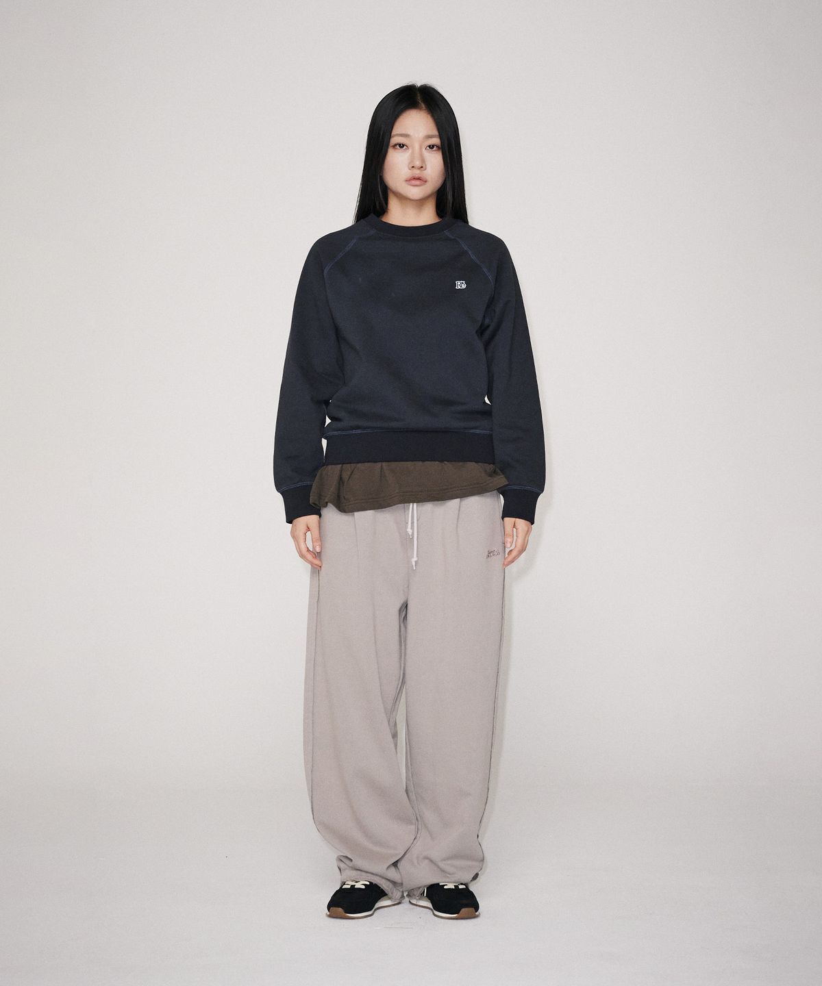 유니버스 가먼트(UNIVERSE GARMENT) 빈티지 와이드 스웨트 팬츠_GREY