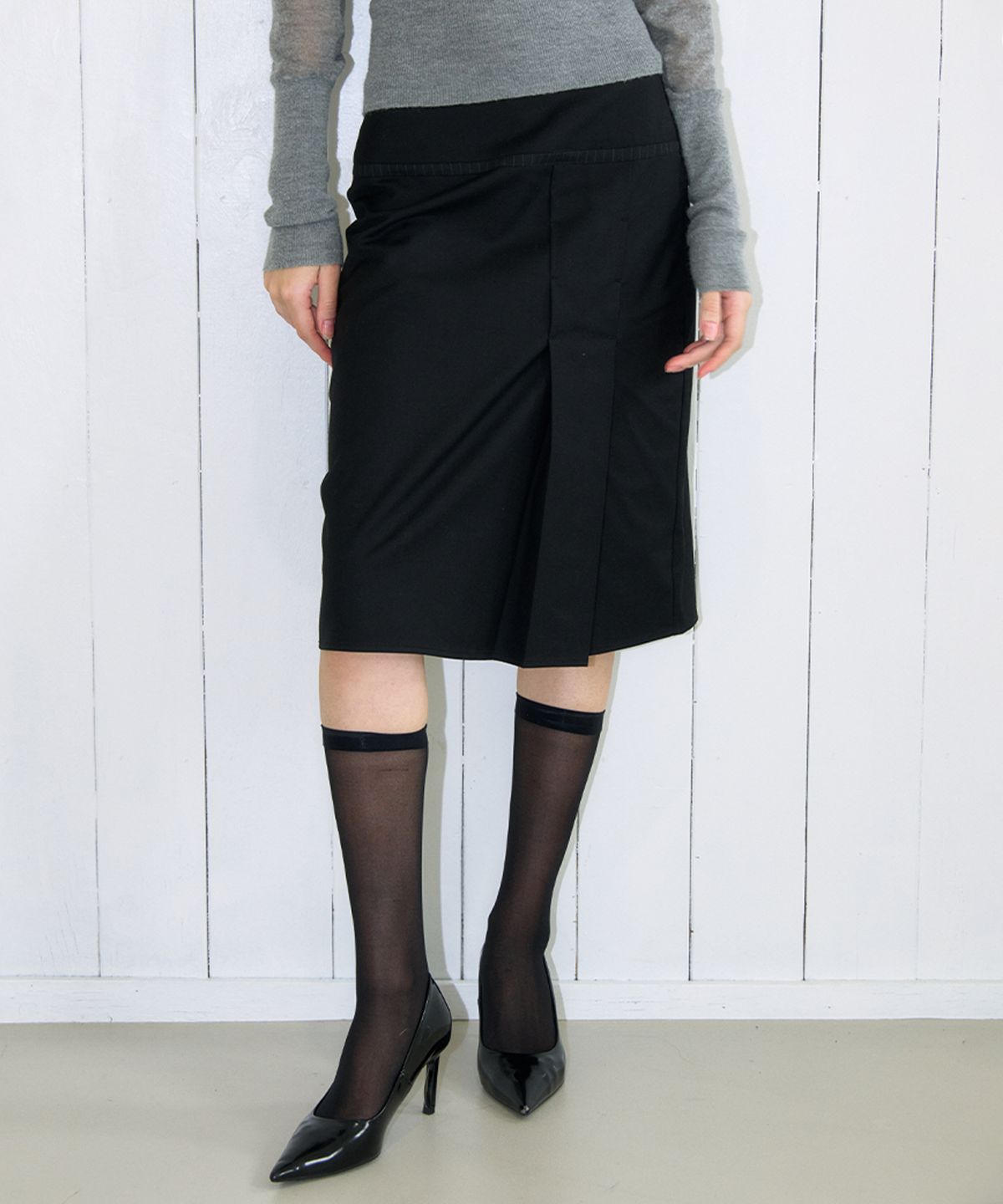 밀로 우먼(MILLO WOMEN) 컨투어 미디 스커트 [블랙]