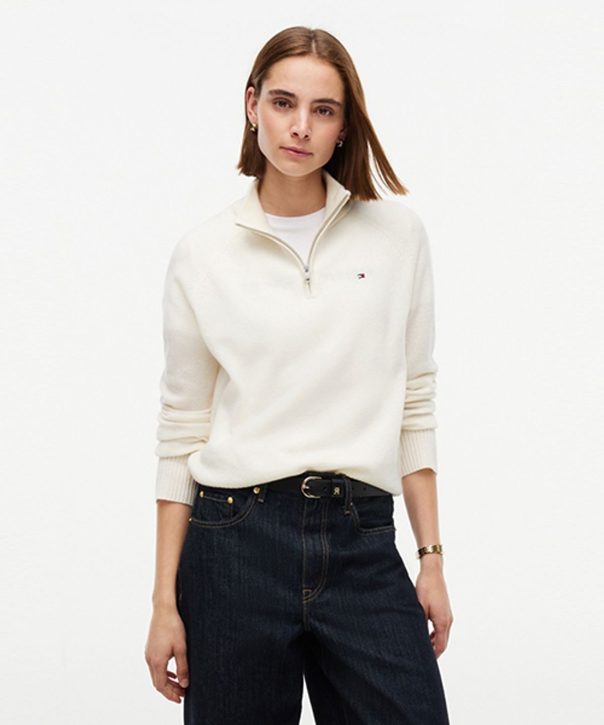 타미힐피거(TOMMY HILFIGER) 소프트 크루넥 레귤러핏 하프집업 (T22G7KTO061WT1Z00)