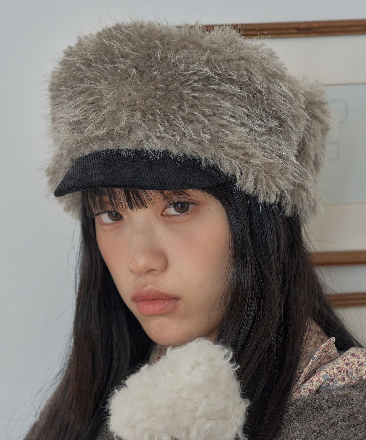 포에지담(POESIEDAME) DRAPE FUR MARGOT HAT IN BLACK