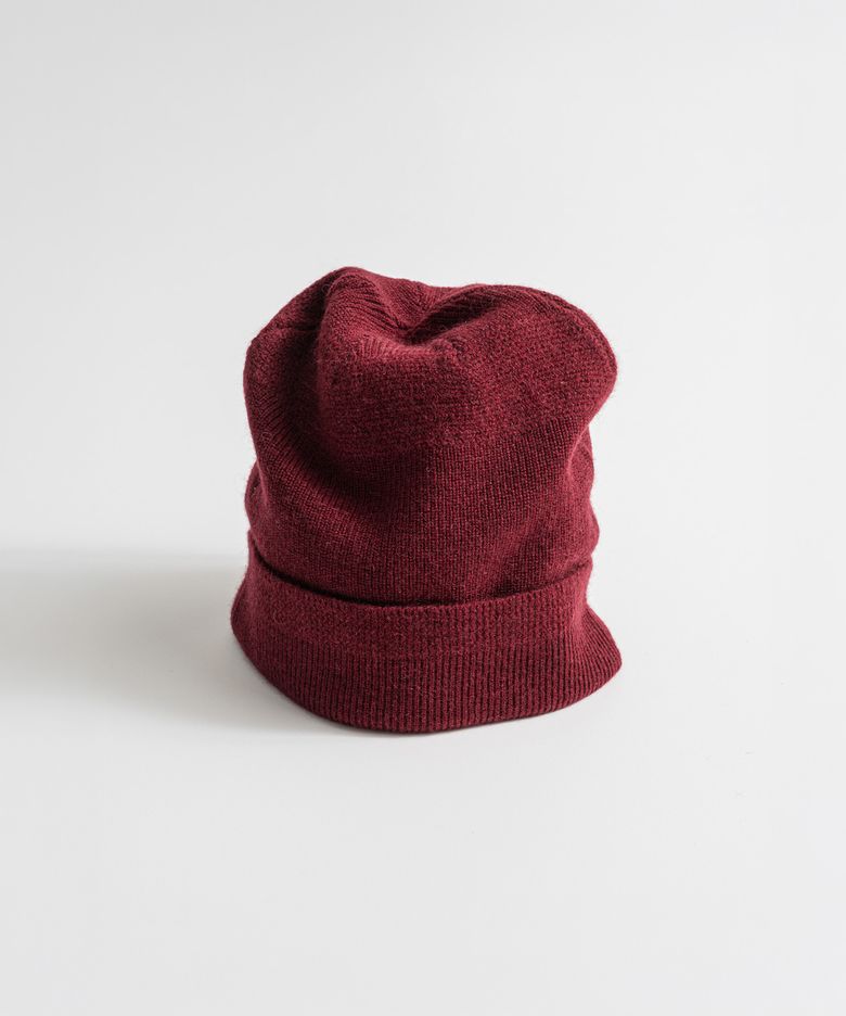YAK WOOL LONG BEANIE vintage red