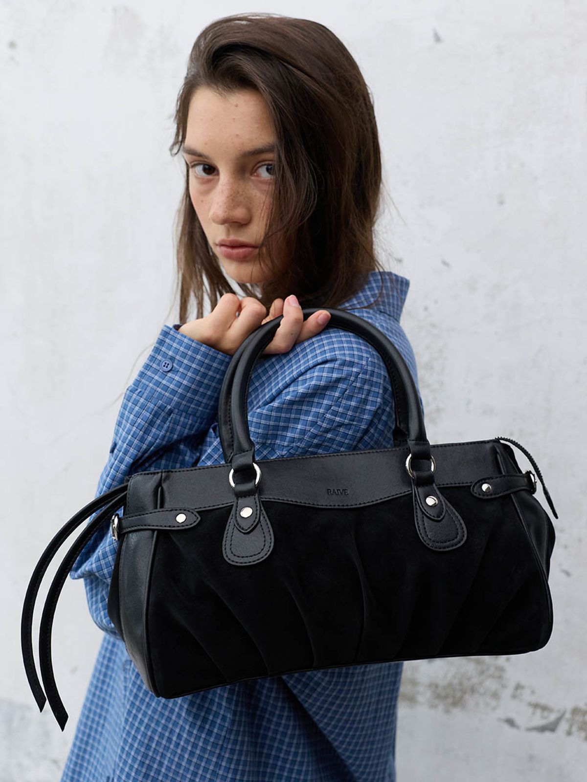 레이브(RAIVE) Brett Tote in Black UB6AA140-10