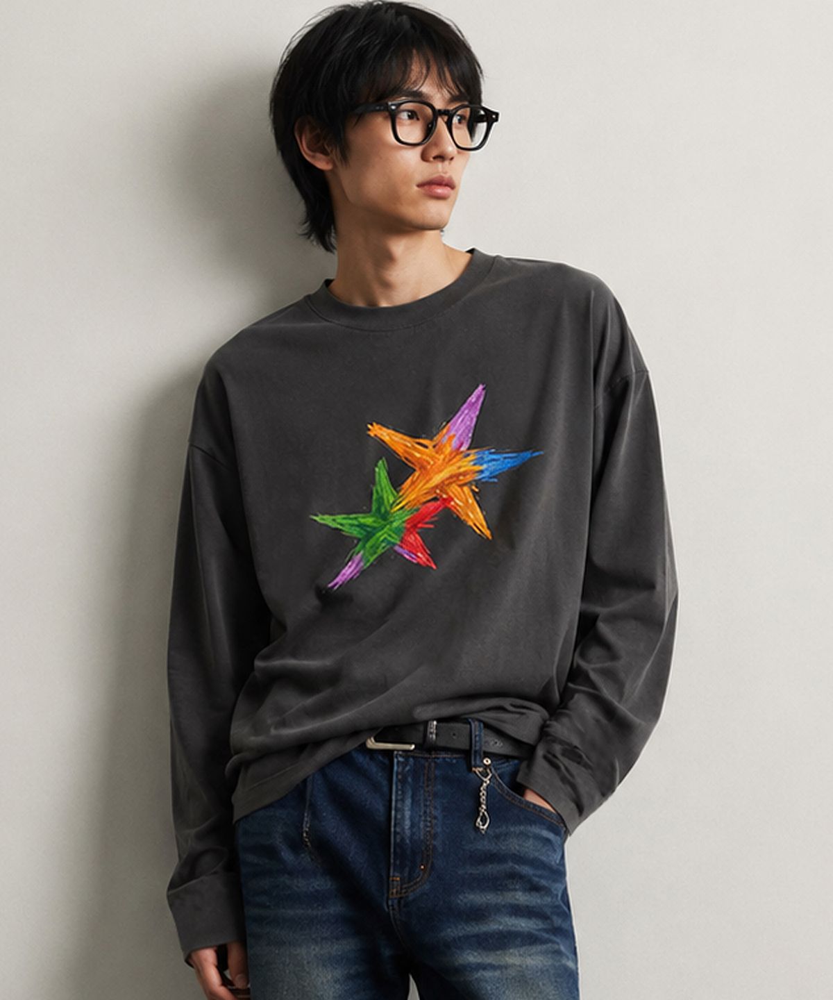 그레이버 오디너리(GRAVER ORDINARY) [ODNR UNISEX]Color Star 롱슬리브 긴팔티셔츠_Charcoal