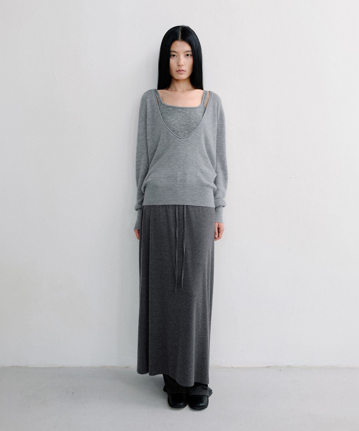 로우타이드(LOW TIDE) SOFT BRUSHED MAXI SKIRT [CHARCOAL]