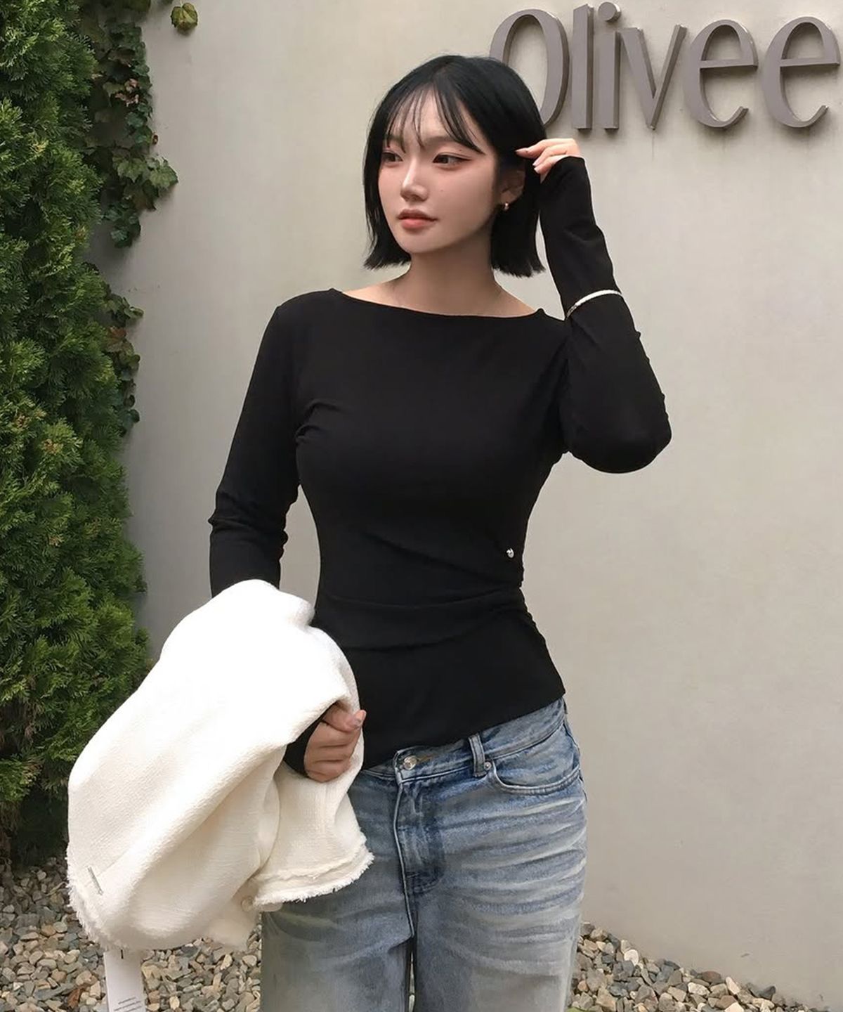 제너럴아이디어(GENERALIDEA) 드레이프 피어싱 티셔츠 [BLACK] / GF3LTS505