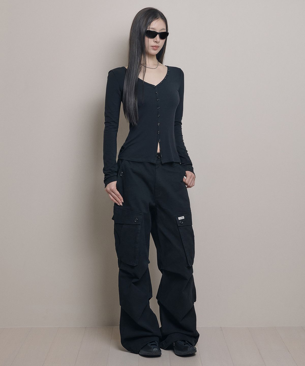아워쉐입(OURRSHAPE) Button Washed Cargo Pants - Black