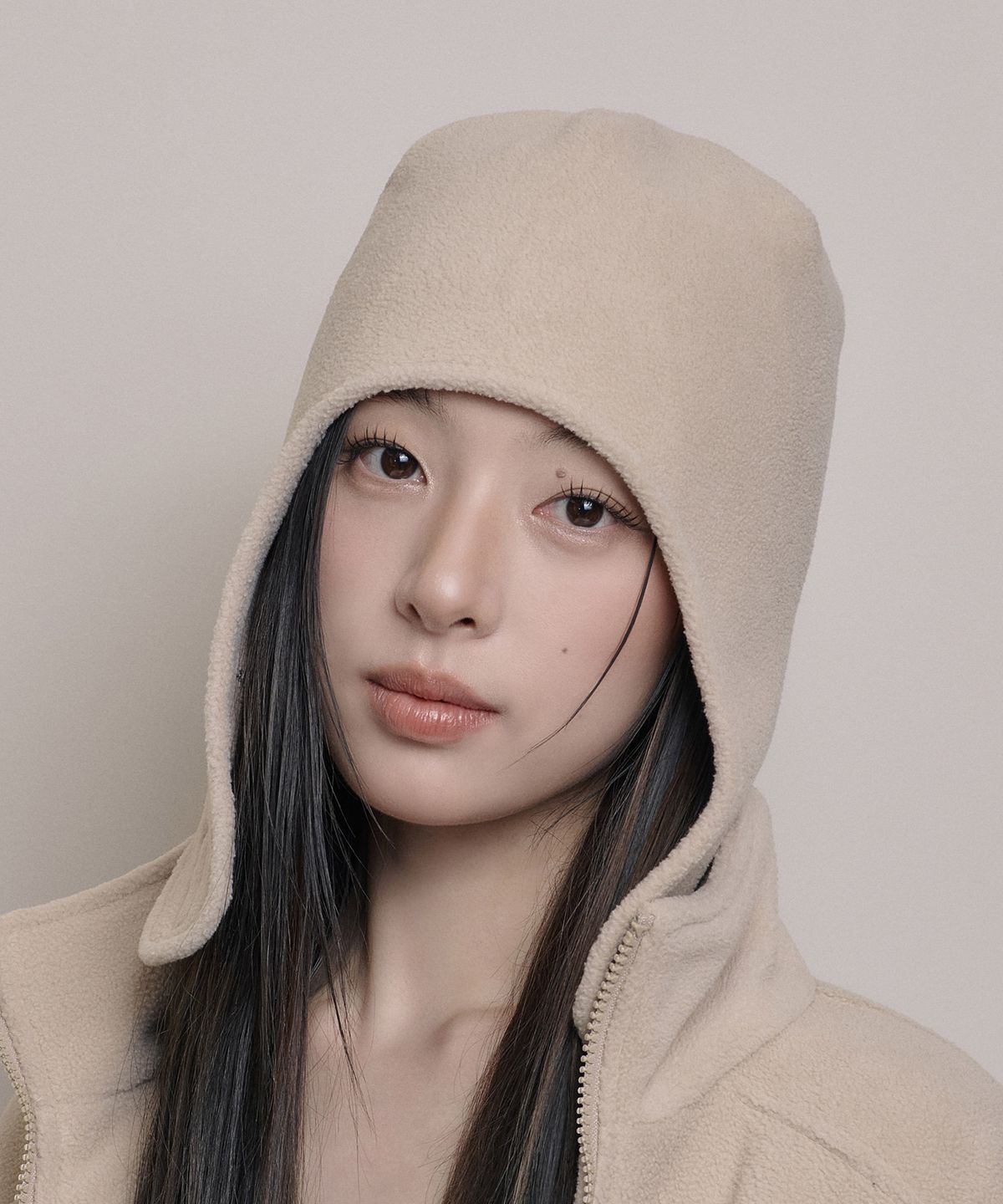아워쉐입(OURRSHAPE) Fleece Ear Flap Beanie - Ivory