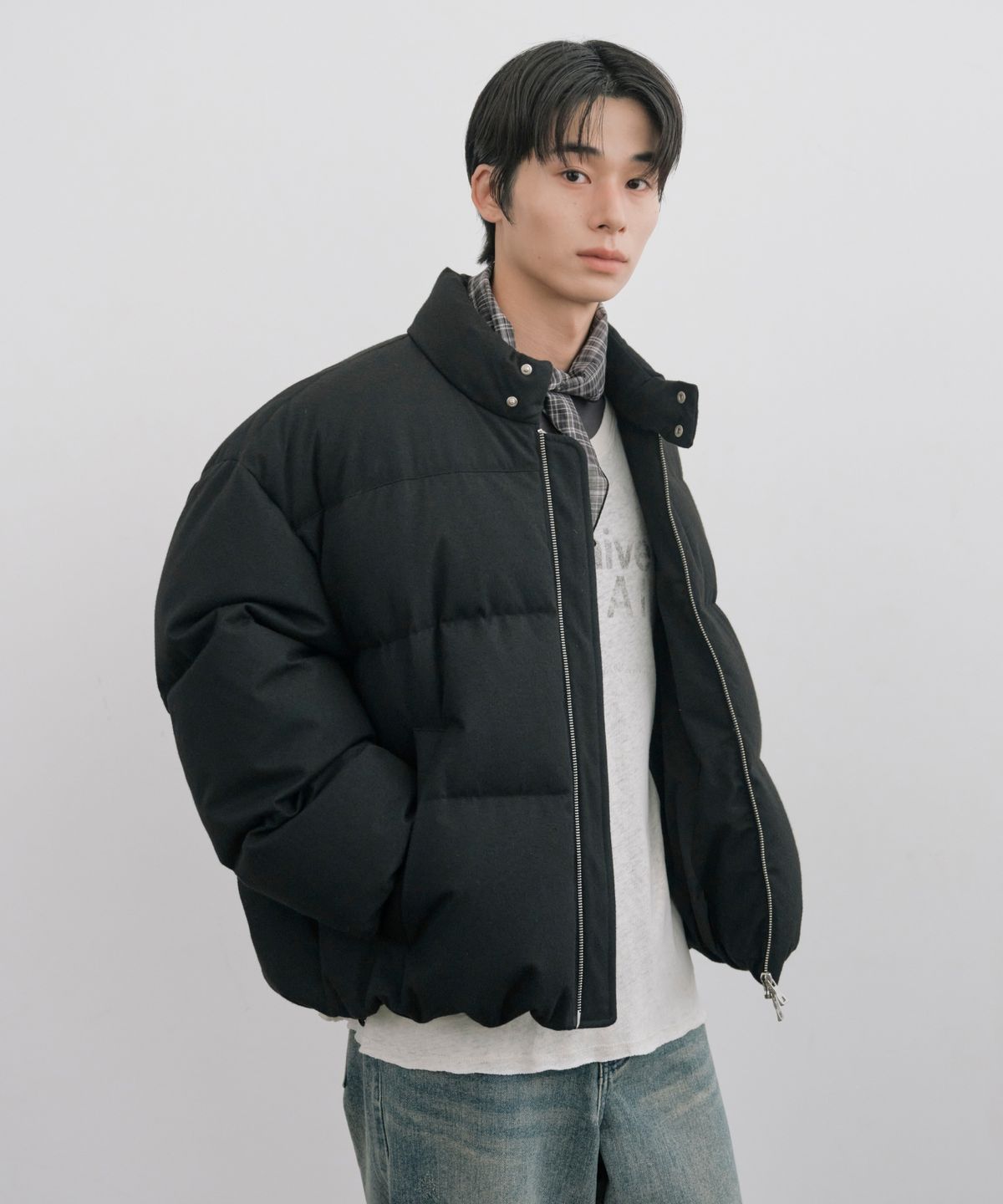 키뮤어(KIIMUIR) 울 터치 헤링턴 다운 점퍼_블랙